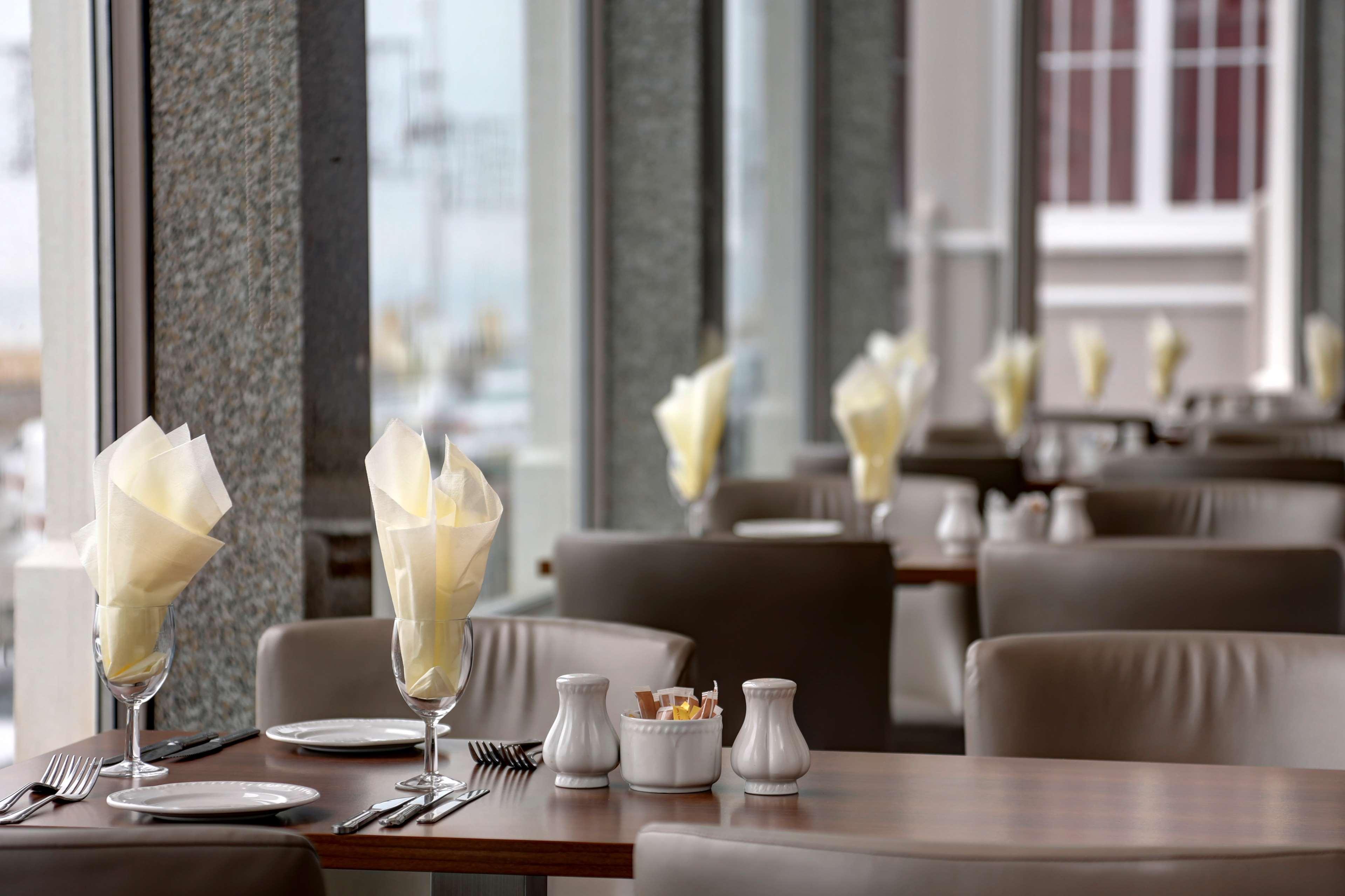 Best Western Carlton Hotel Блекпул Екстериор снимка