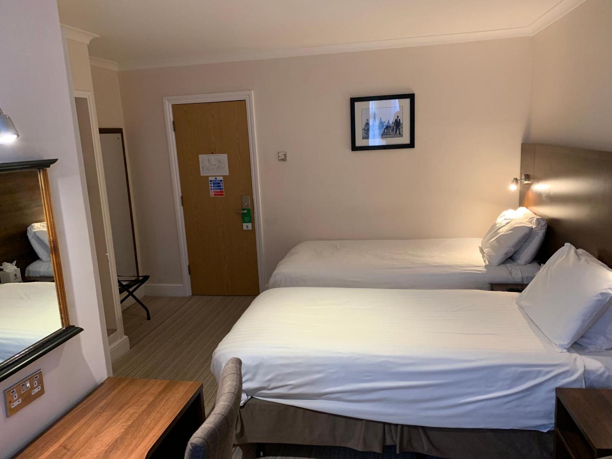Best Western Carlton Hotel Блекпул Стая снимка